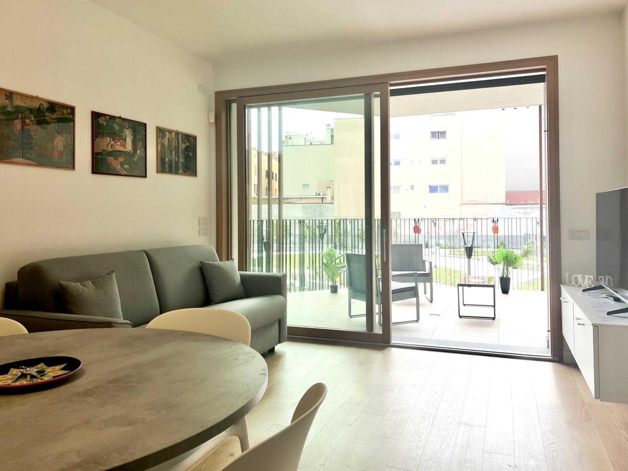 מילאנו Comecasa Modern Terraced & Palestra Apartment מראה חיצוני תמונה