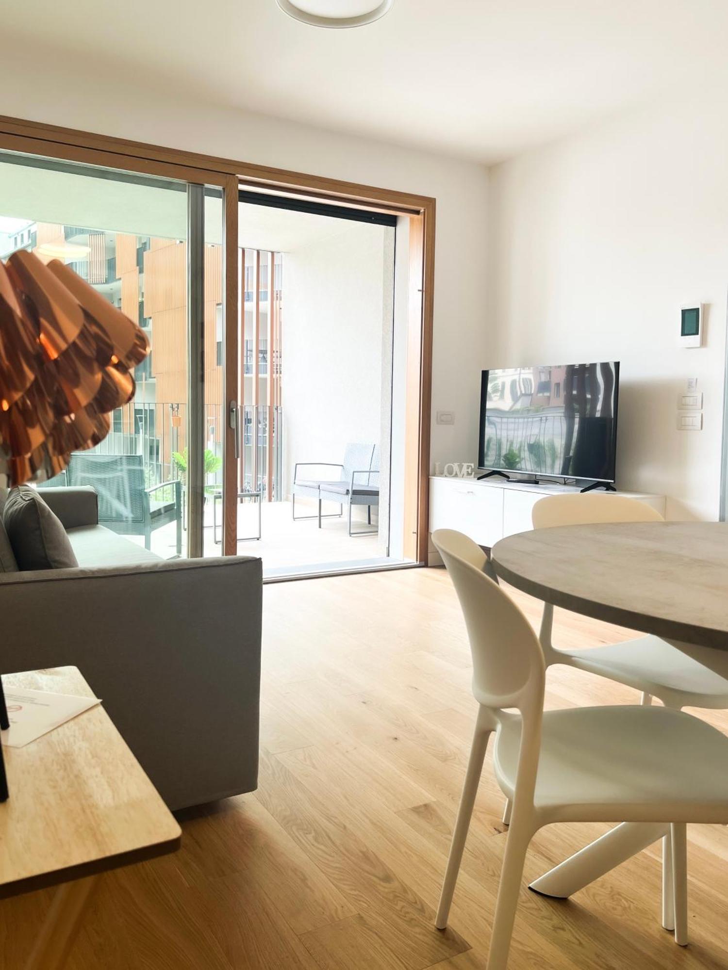 מילאנו Comecasa Modern Terraced & Palestra Apartment מראה חיצוני תמונה