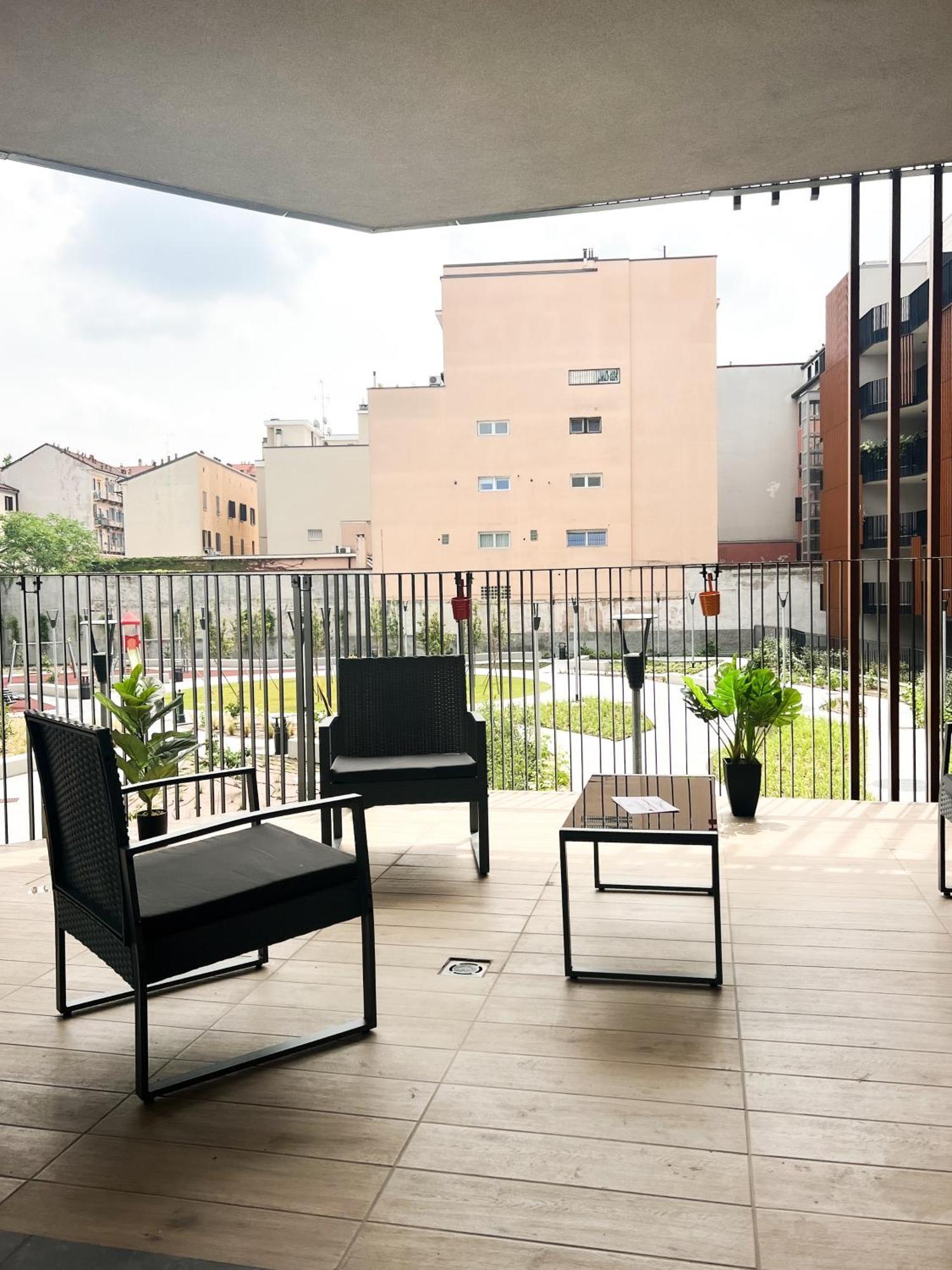 מילאנו Comecasa Modern Terraced & Palestra Apartment מראה חיצוני תמונה